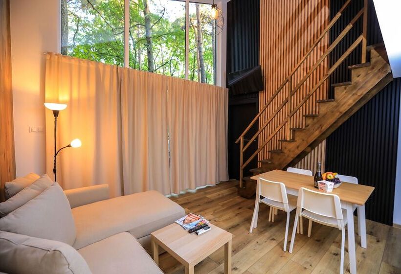 فندق Bizon Village