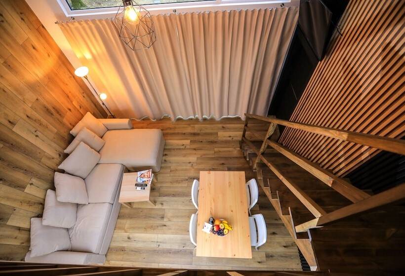 فندق Bizon Village