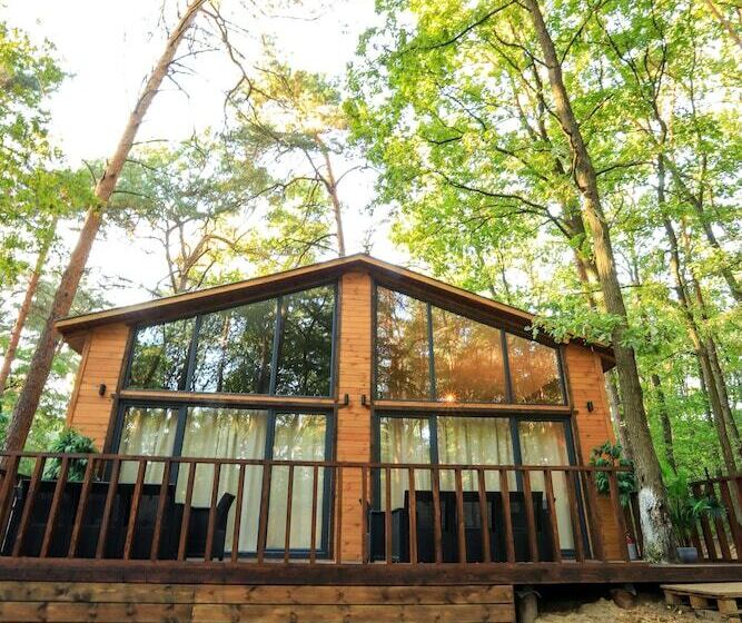 فندق Bizon Village