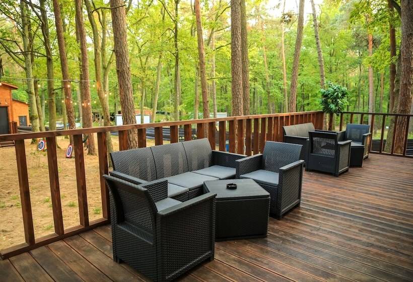 فندق Bizon Village