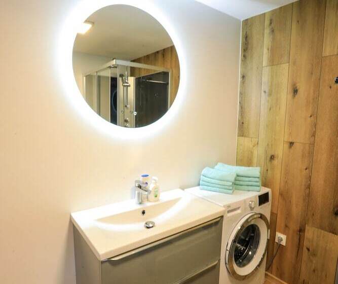 فندق Bizon Village