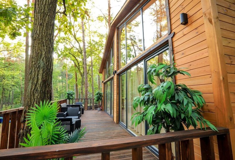 فندق Bizon Village