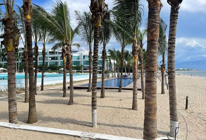 Отель Condo Arian By Trvl2hm