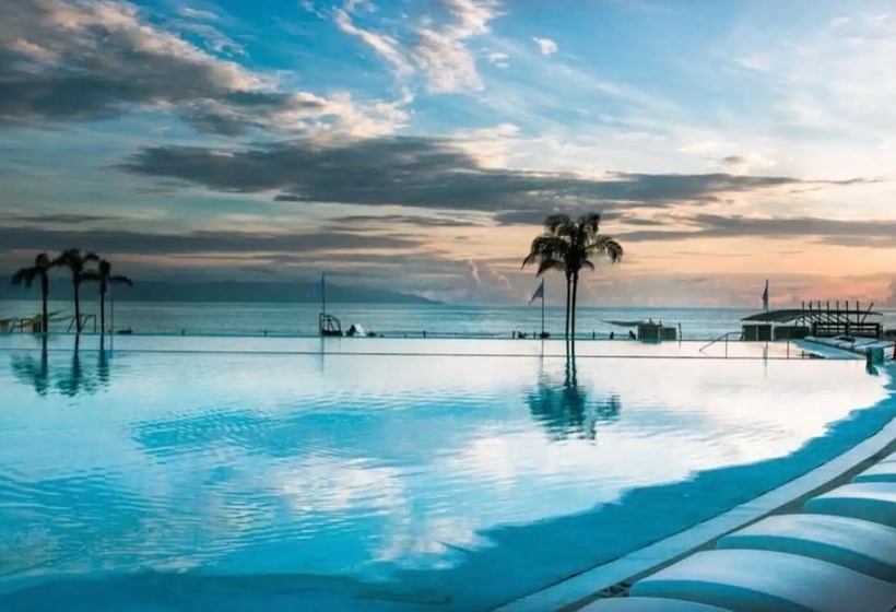 Отель Condo Arian By Trvl2hm