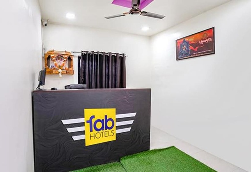 בית מלון כפרי Fabexpress Chaitanya Inn