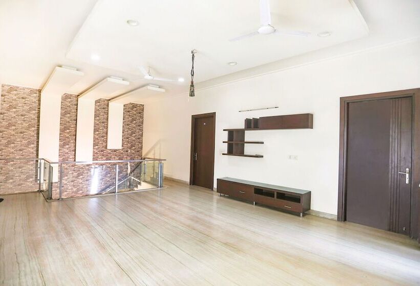 호텔 Fabexpress Divine Inn