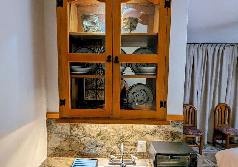 בית מלון כפרי La Adornada