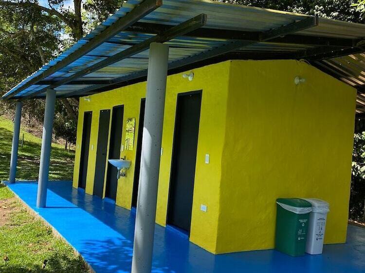 فندق Paraíso Escondido Cabañas, Reserva Rio Claro, San Luis Doradal