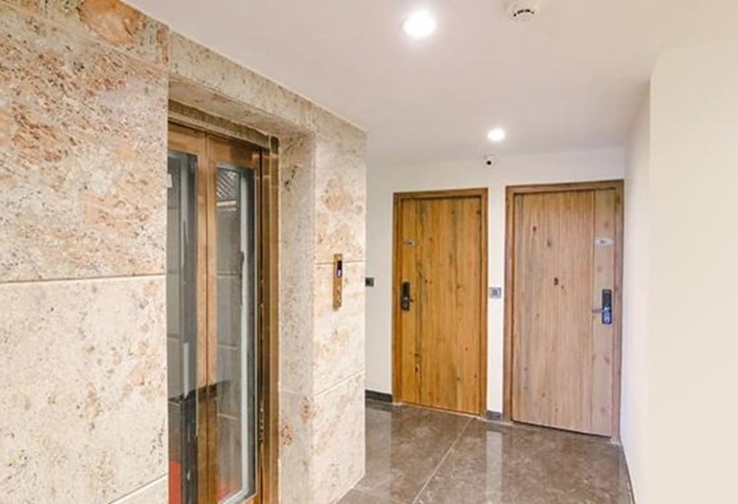 Fabhotel Prime The Eminence