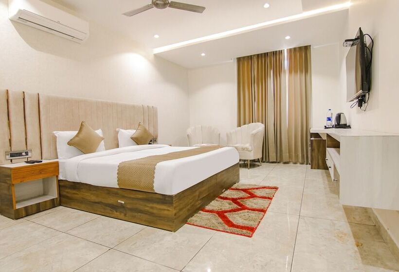 Fabhotel Prime The Eminence