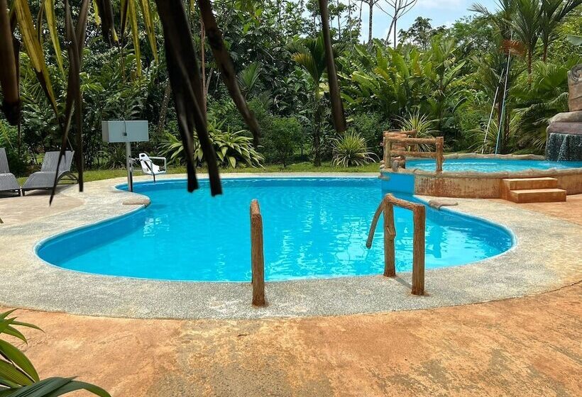 فندق Rio Celeste To Know