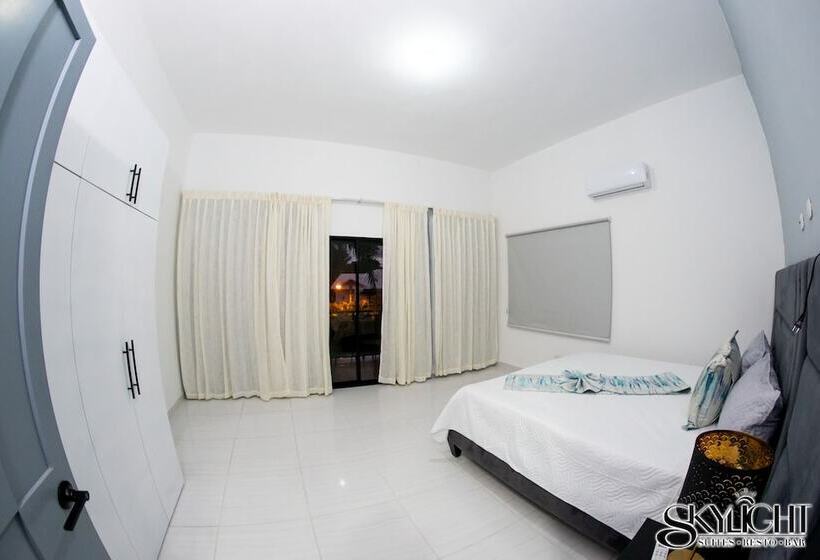 בית מלון כפרי Skylight Suites Restaurant Bar