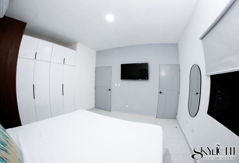 בית מלון כפרי Skylight Suites Restaurant Bar