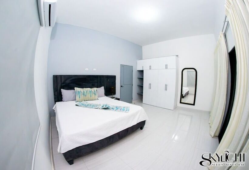 בית מלון כפרי Skylight Suites Restaurant Bar