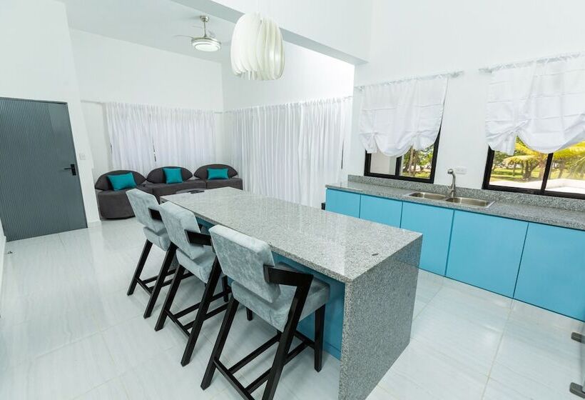 בית מלון כפרי Skylight Suites Restaurant Bar