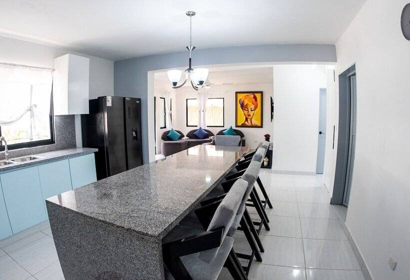 בית מלון כפרי Skylight Suites Restaurant Bar