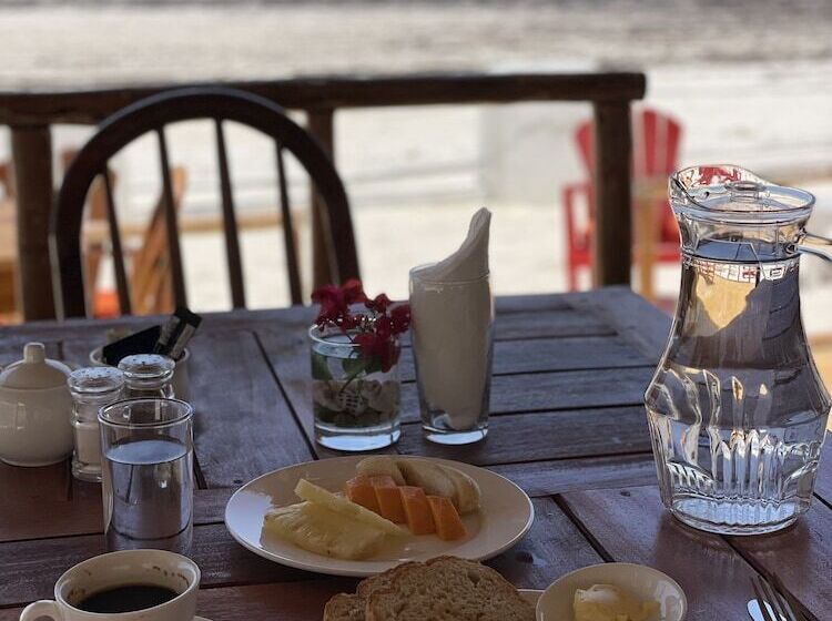 ホテル Stonehouse Beach Jambiani