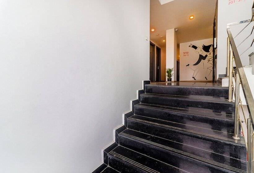 فندق The Leamington Fab