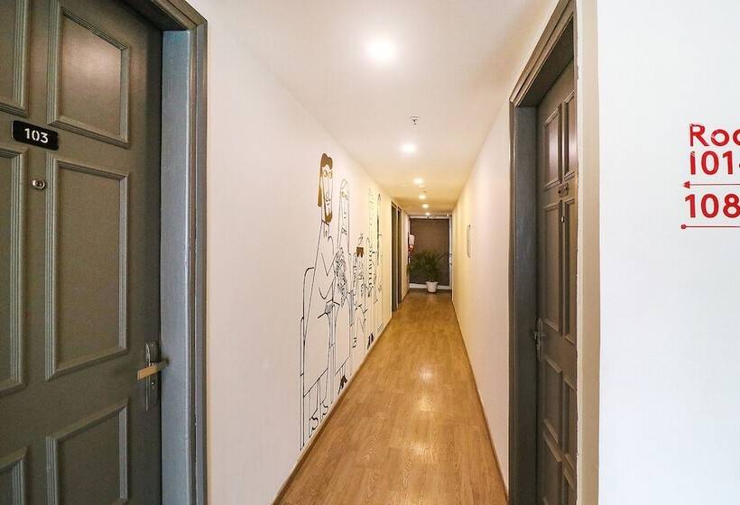 فندق The Leamington Fab