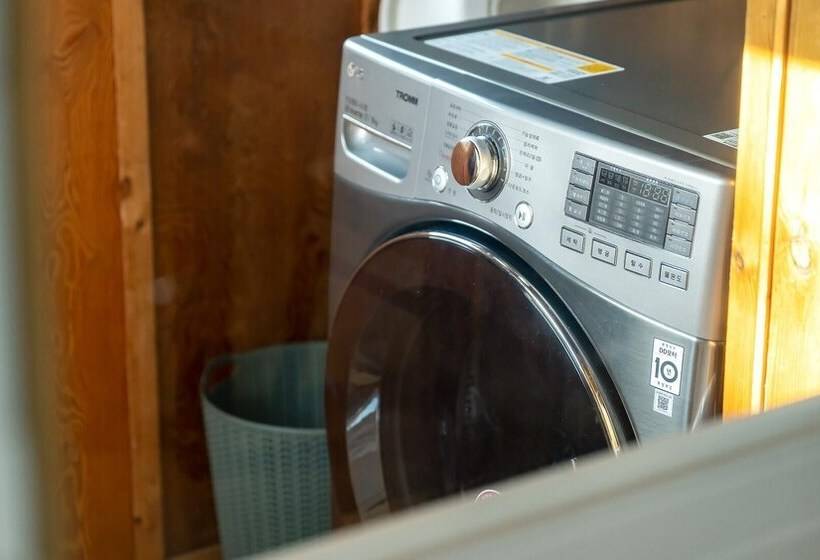 Jeju Motungedoljib Dogchaepension