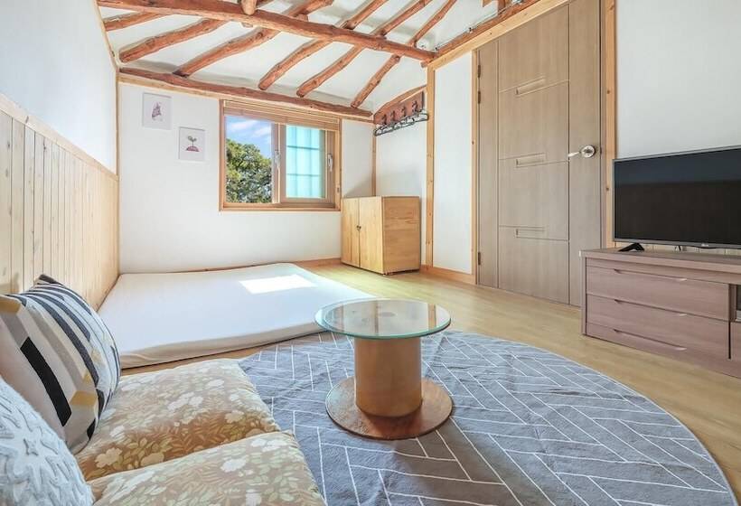 Jeju Motungedoljib Dogchaepension