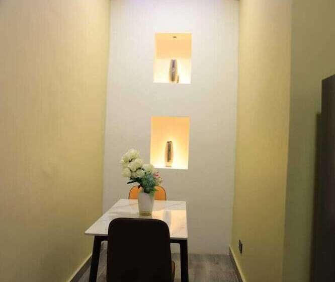 Js Way Apartments And Executive