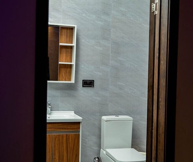 Js Way Apartments And Executive