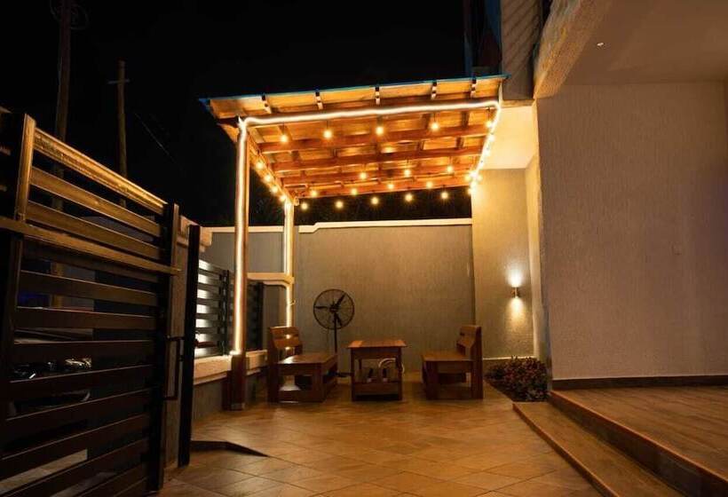 Js Way Apartments And Executive