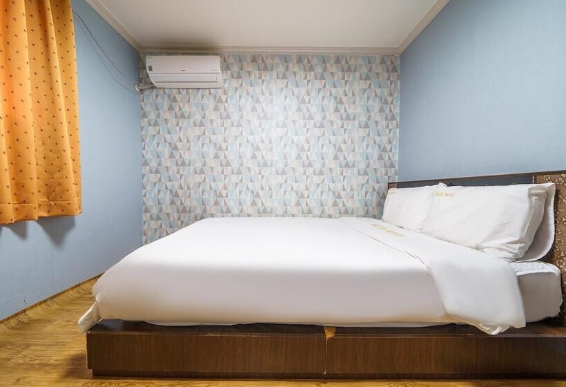 모텔 Gangneung Bada