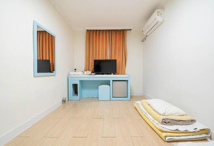 모텔 Gangneung Bada