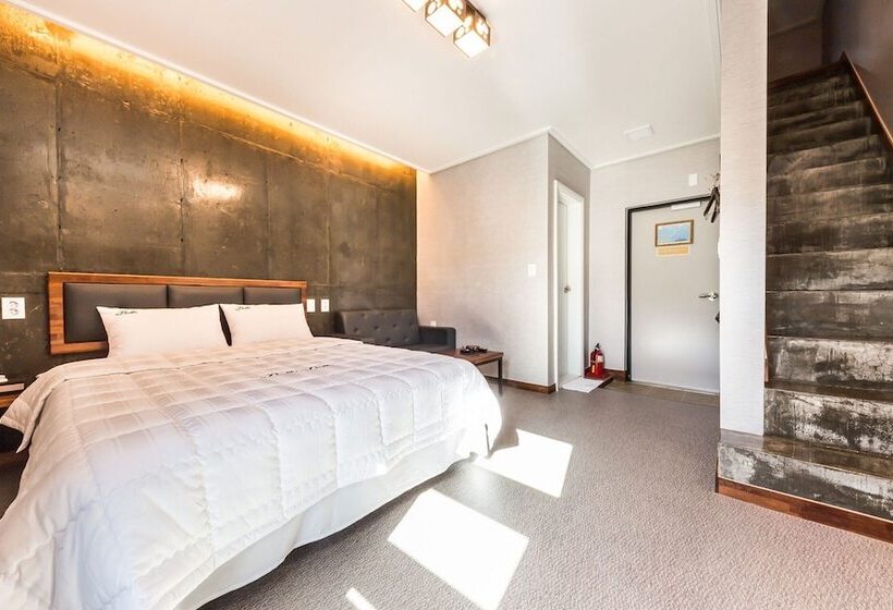 فندق على الطريق Gangneung Bella