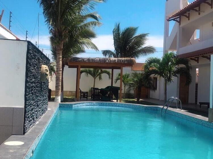 پانسیون Costa Esmeralda