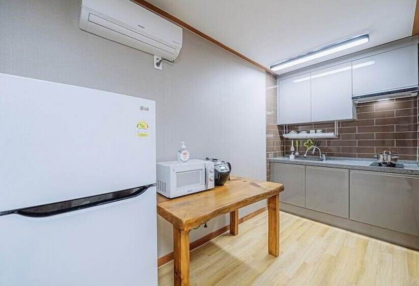 Pensão Count Star Night