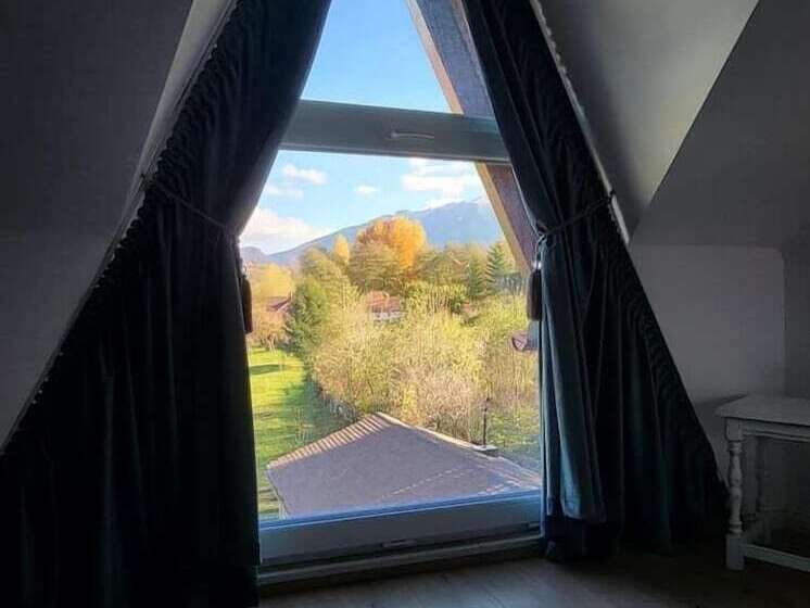 بنسيون Eden By The Mountain