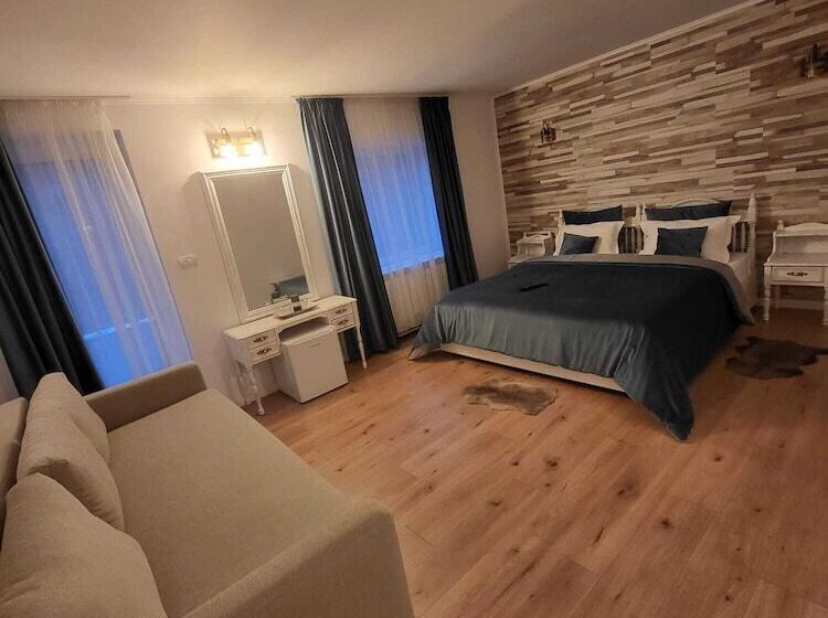 بنسيون Eden By The Mountain