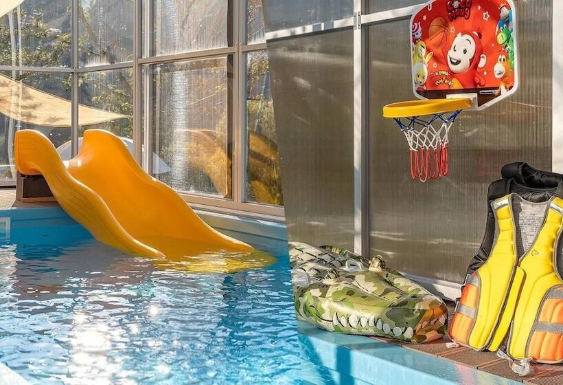 פנסיון Gapyeong Jinikidsdogchaepoolvilla