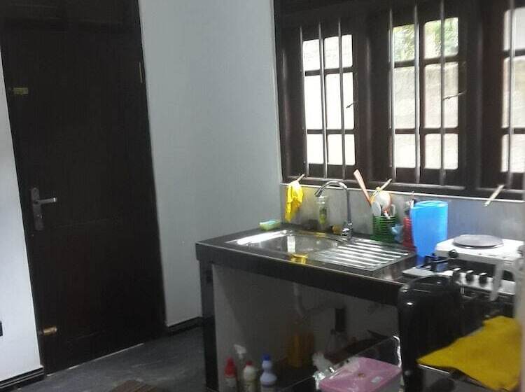 פנסיון Hendy Bungalow