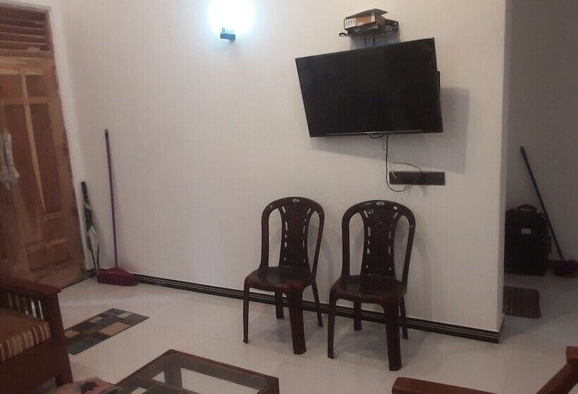 פנסיון Hendy Bungalow