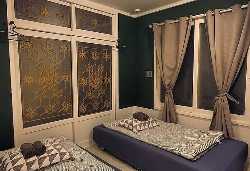 Пансион Jeju Airport First Night Guesthouse