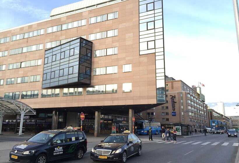 بنسيون Northern Stockholm City Guesthouse