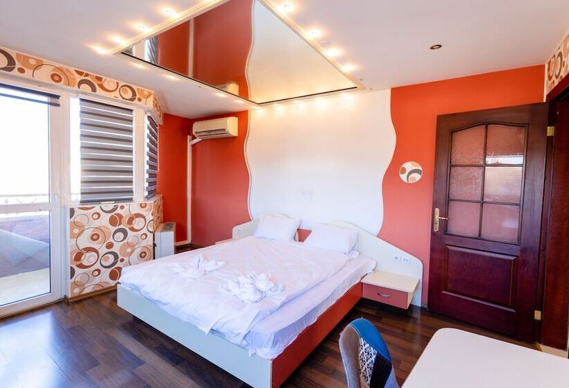 بنسيون Sea And Mountain Jar House