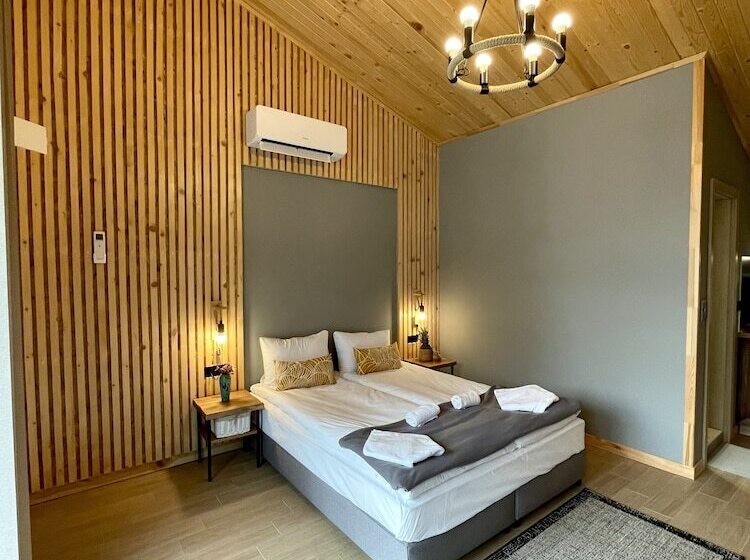 بنسيون Sea And Mountain Jar House