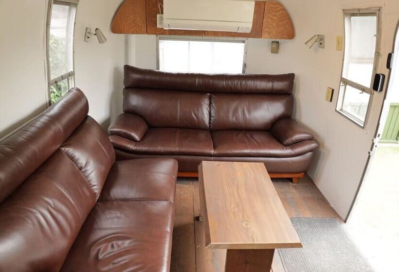 פנסיון Sea Dweller Inn