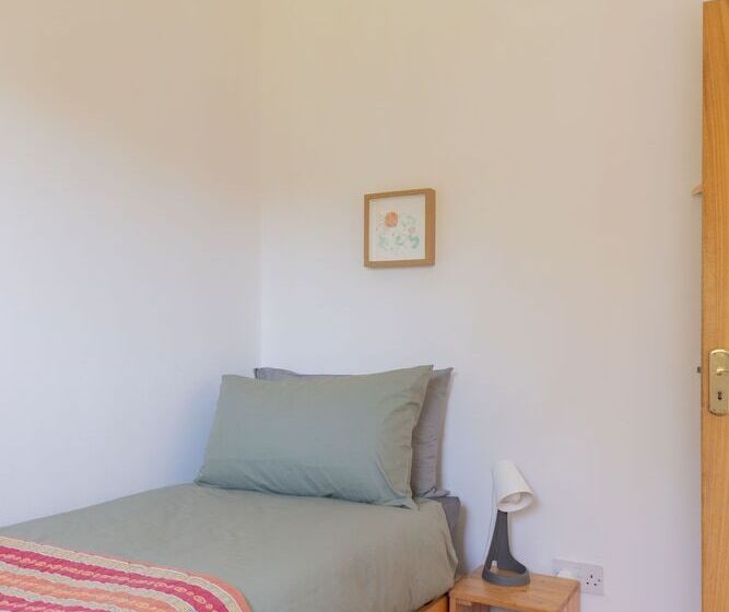 膳宿费 The Common Knowledge Centre