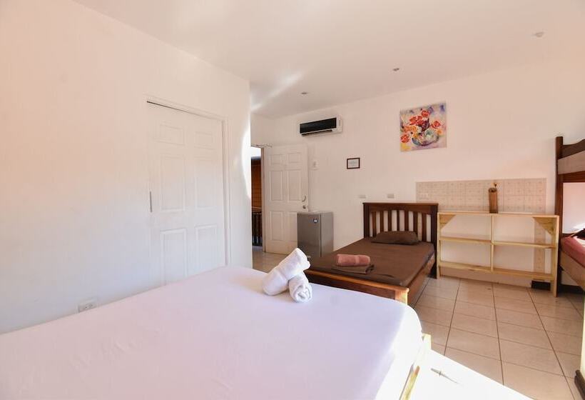 ペンション Tramonto Rojo Santa Teresa Guest House