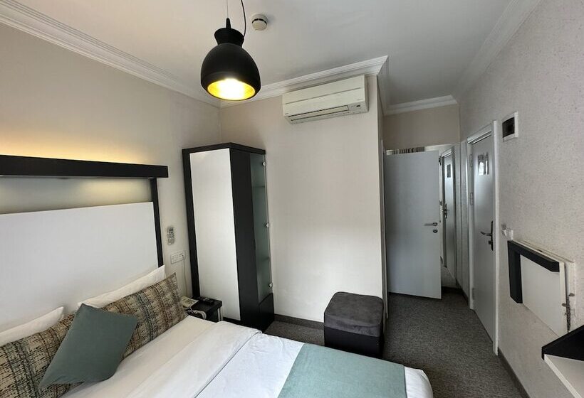 Platine Hotels & Suites