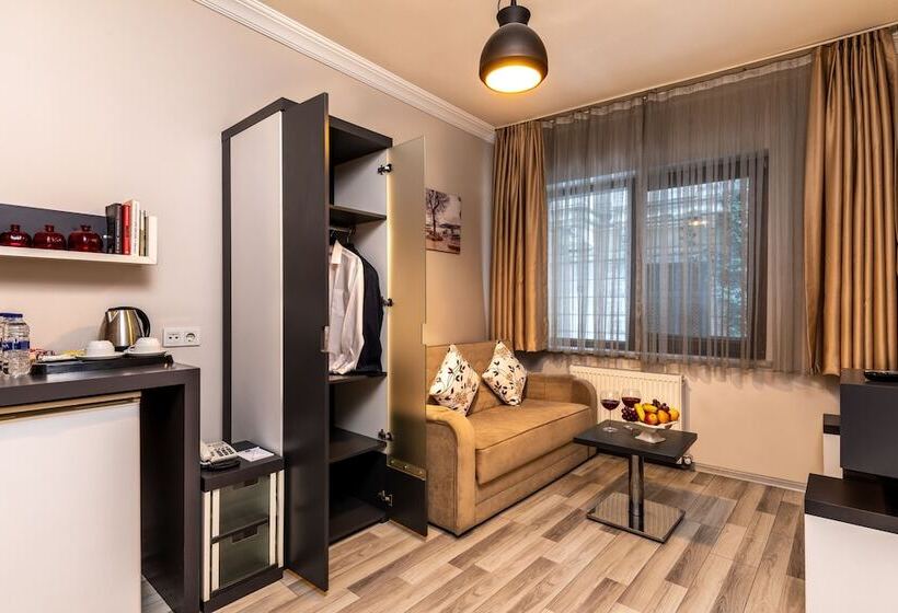 Platine Hotels & Suites