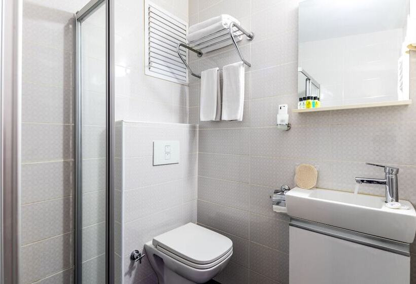 Platine Hotels & Suites