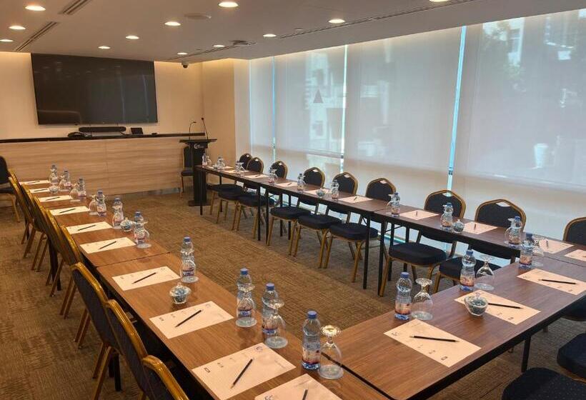 C   Hotel And Suites Doha