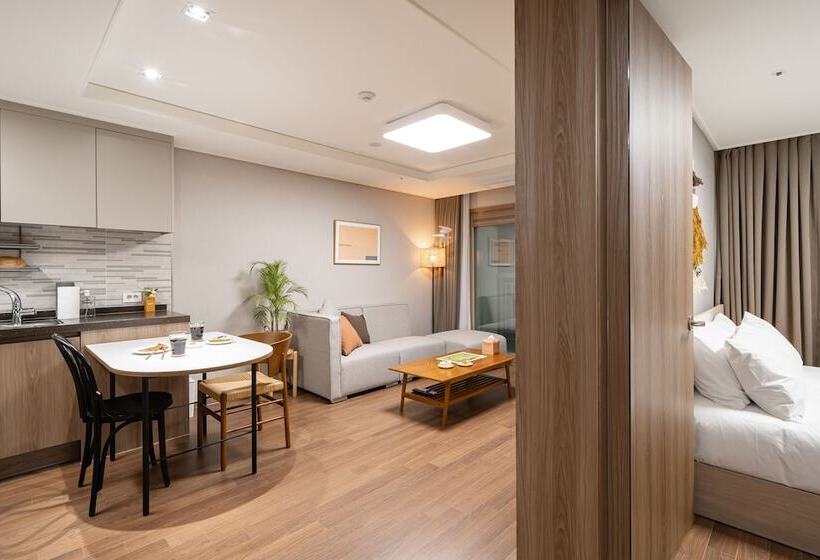 Urbanstay Sokcho Beach C